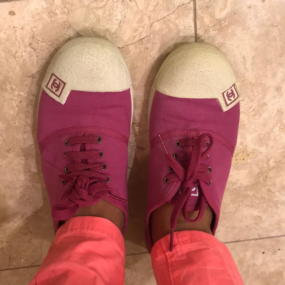 Chanel Pink sneaker - Picture 5 of 9